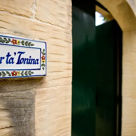 Dar Ta' Tonina - 3 Bedroom With Private Pool & Views Vila Għasri